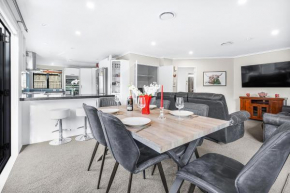 Forest Haven - Hamilton Holiday Home